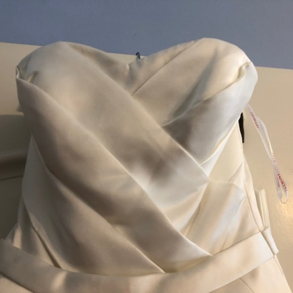 Jasmine Ivory Wedding Dress - Picture 3 of 8